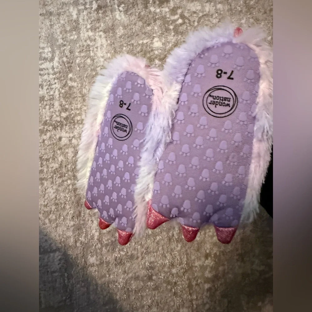 Wonder Nation Fuzzy Monster Claw Slippers - Lavender and Pink size 7/8-NWT